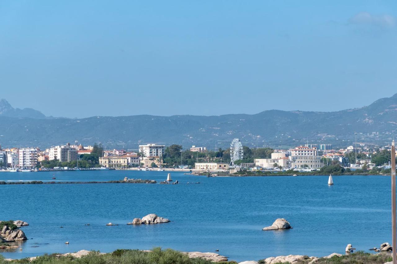 Top Floor Gulf View Apartment Olbia Dış mekan fotoğraf